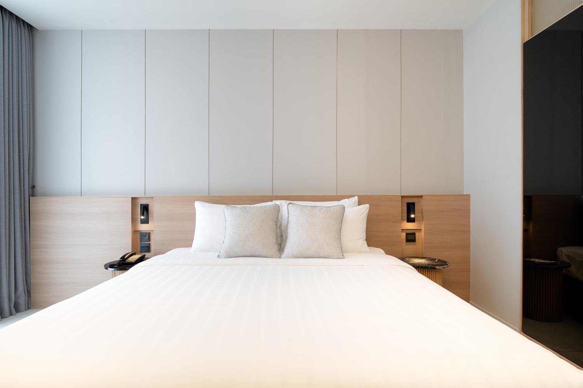 Saan Hotel Sathorn Бангкок Екстер'єр фото