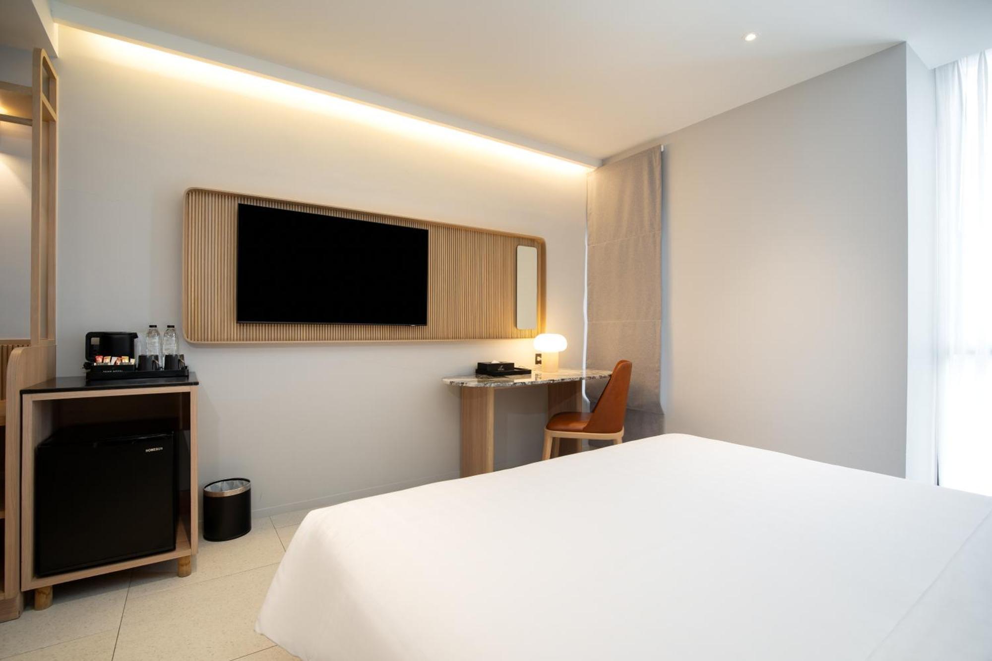 Saan Hotel Sathorn Бангкок Екстер'єр фото